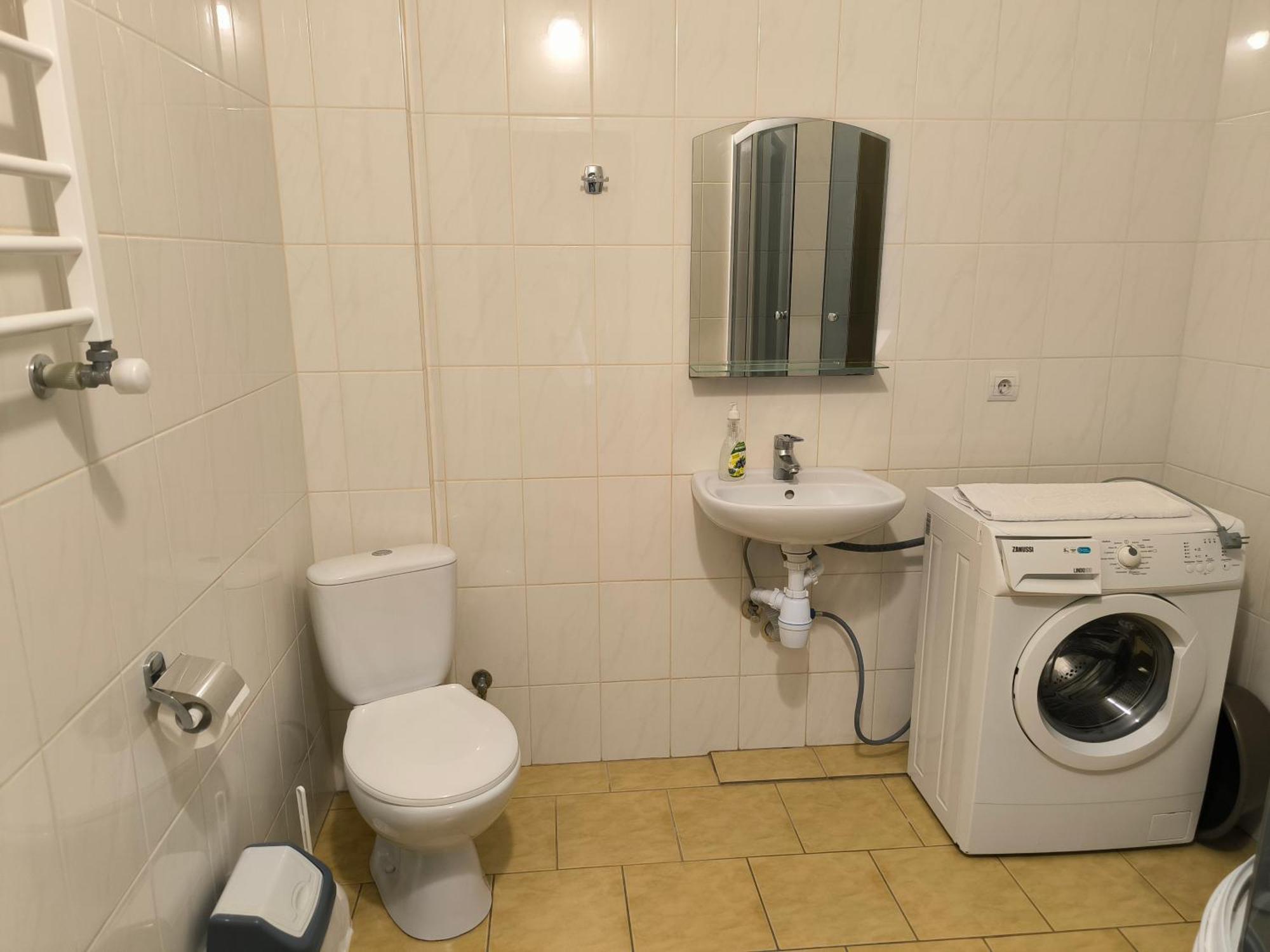 Apartments Domovik Parkaniya, 2A Munkács Kültér fotó