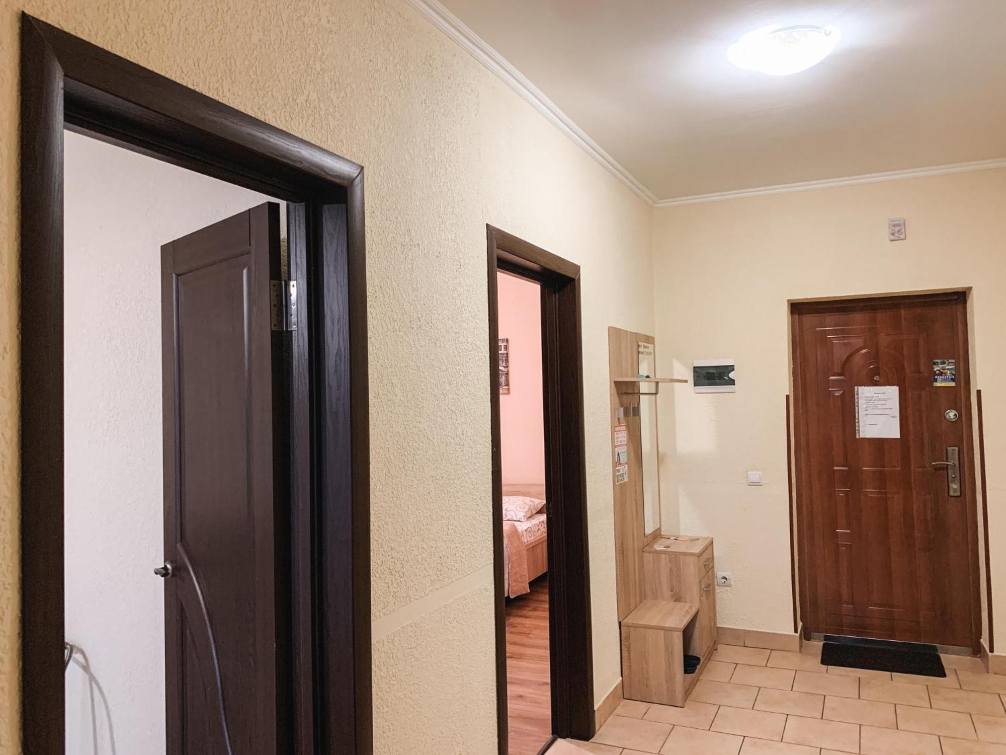 Apartments Domovik Parkaniya, 2A Munkács Kültér fotó