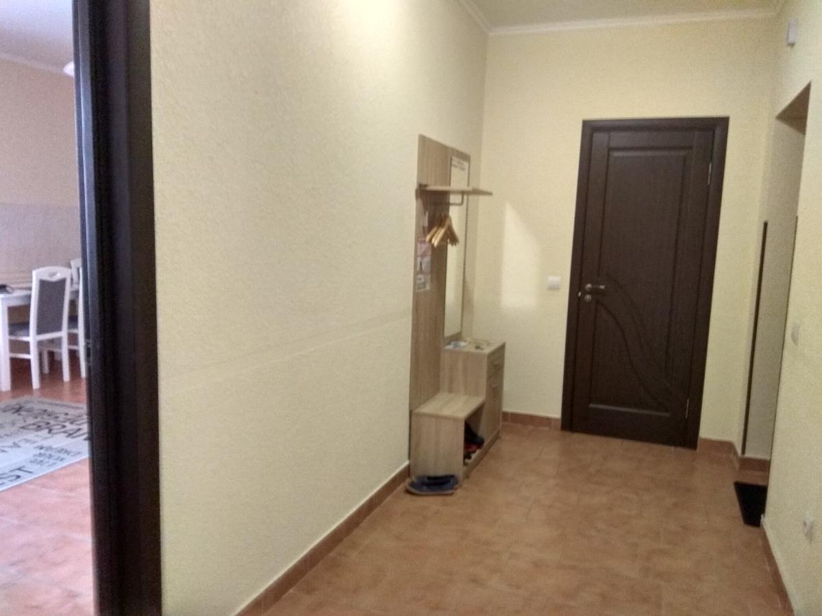 Apartments Domovik Parkaniya, 2A Munkács Kültér fotó